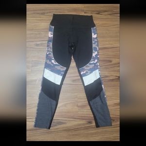 VS Pink Ultimate High Waist Leggins "Camo"